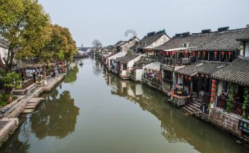 “头雁”领飞,“雁群”高飞(现场评论·新春走基层)